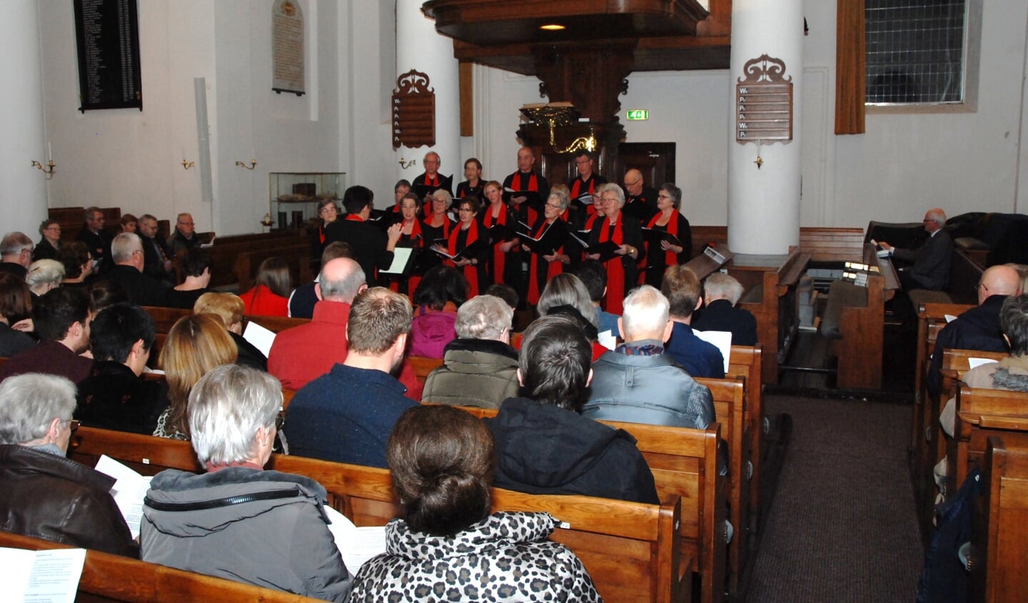 In een goed gevulde keer  bracht Con Amore The Festival of Nini Lessons & Carols.