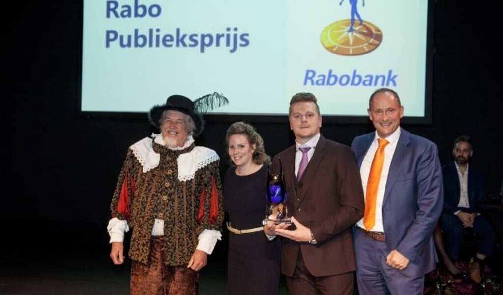 Shoelia werd winnaar van de Rabo Publieksprijs. Links komt Gilbert van Schoonbeke nog een keer langs. (Foto: Annemarie Bakker Fotografie)