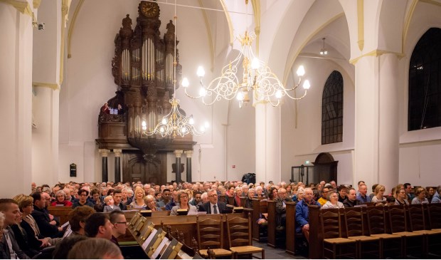Op Kerstavond is er in de Grote Kerk van Nijkerk een kerstzangdienst.