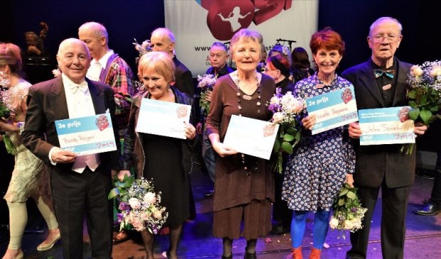 De winaars v.l.n.r. Berry Reijnen, José van Waveren, Heleen Butijn, Trienke Hoogenberg, John Spoel.
