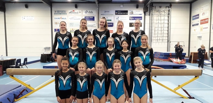 Groepsfoto 4e divisie turnsters