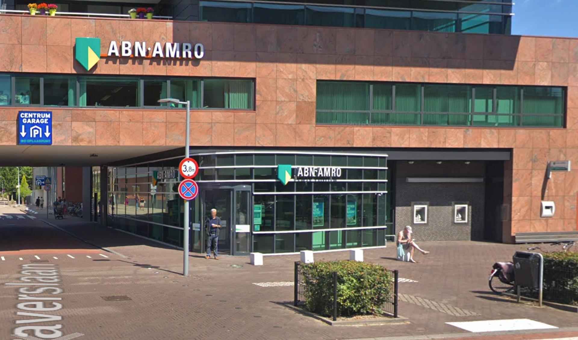 Het kantoor van ABN AMRO op het Marktplein.