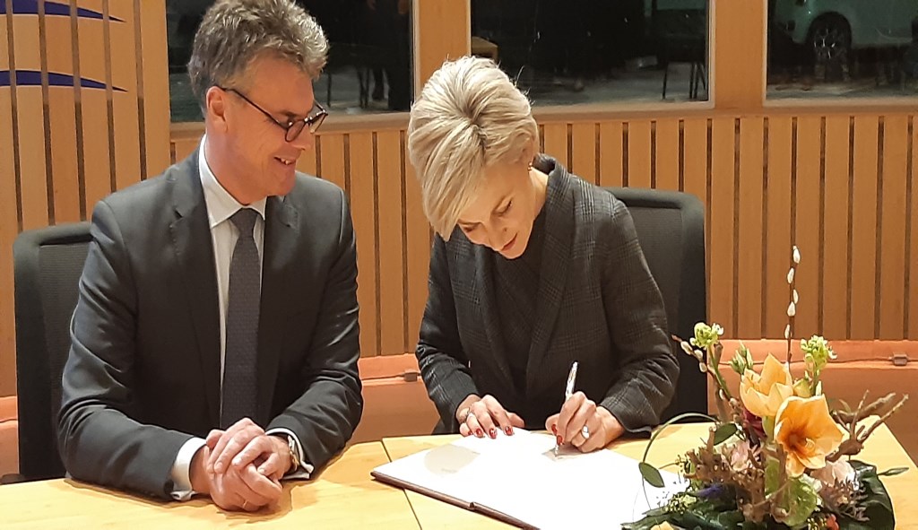 Commissaris van de Koning Hans Oosters en Iris Meerts