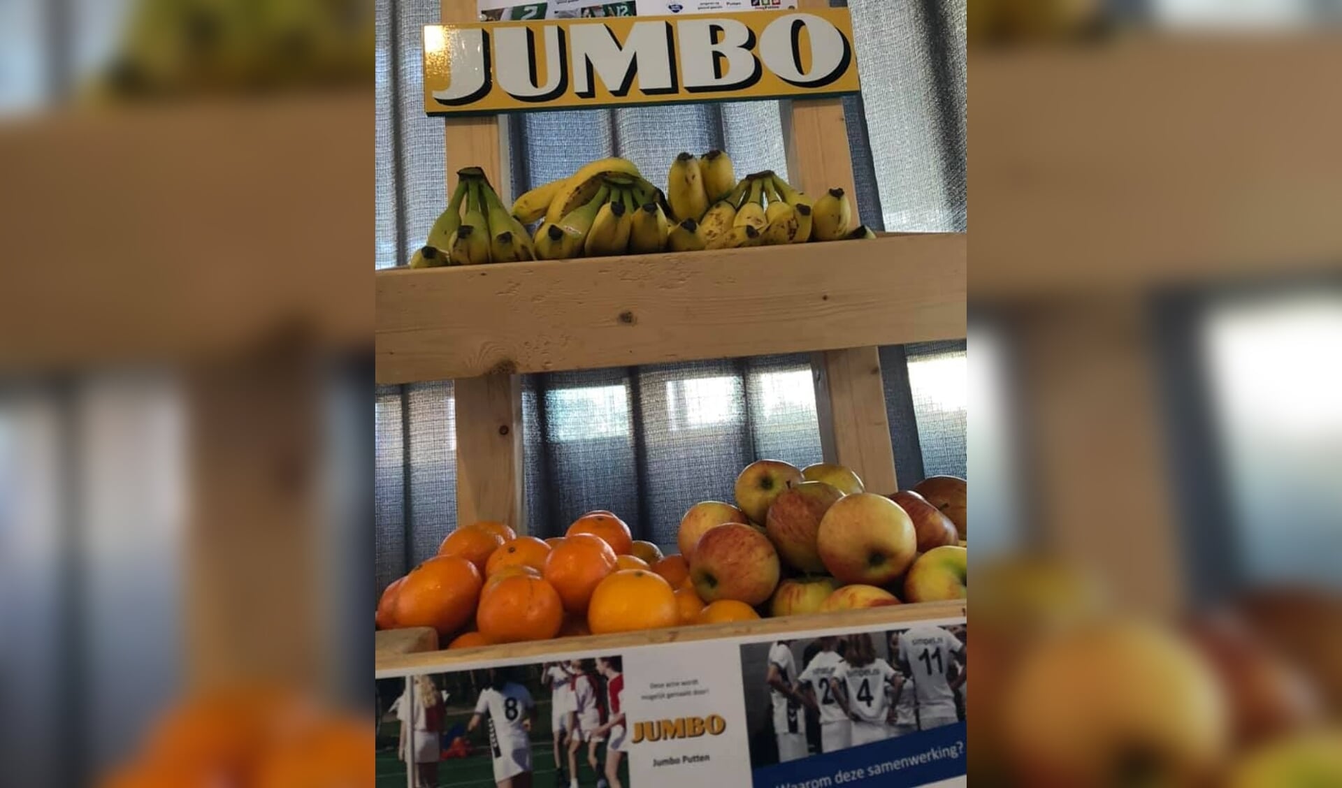 Wekelijks vers fruit van Jumbo Mark Daamen bij KV de Meeuwen