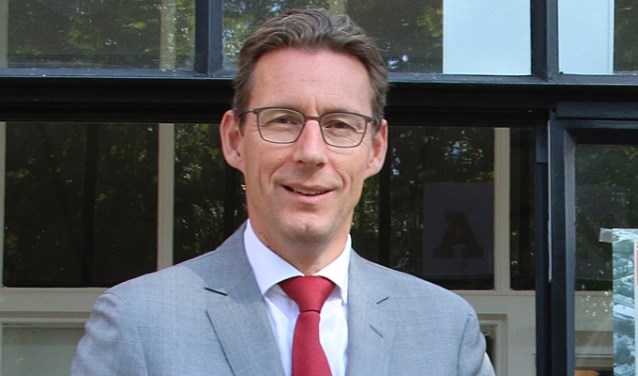 Burgemeester Tjapko Poppens.
