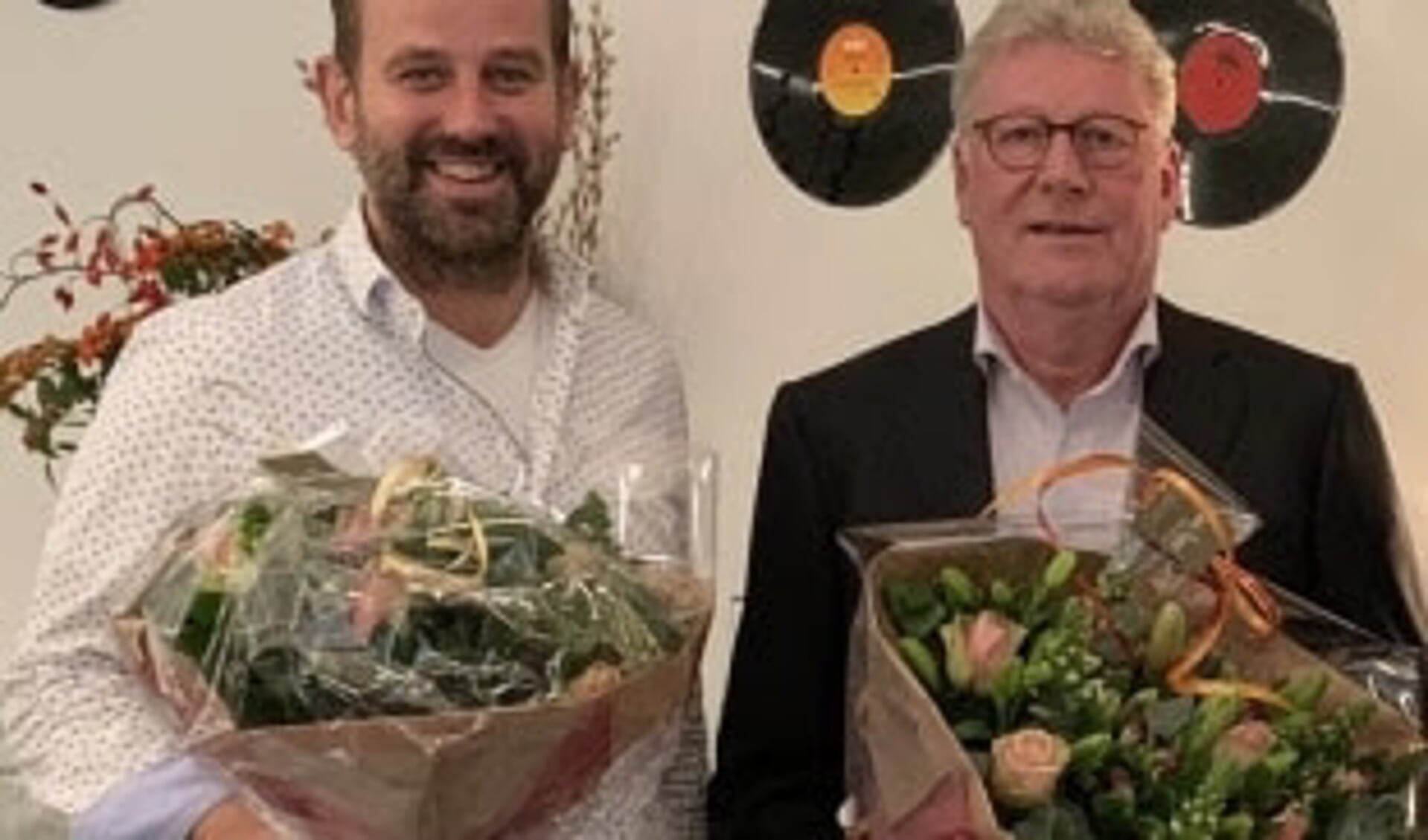 De nieuwe en de oude voorzitter van afdeling Amstelland: Daan Kroone en Hans Gort.