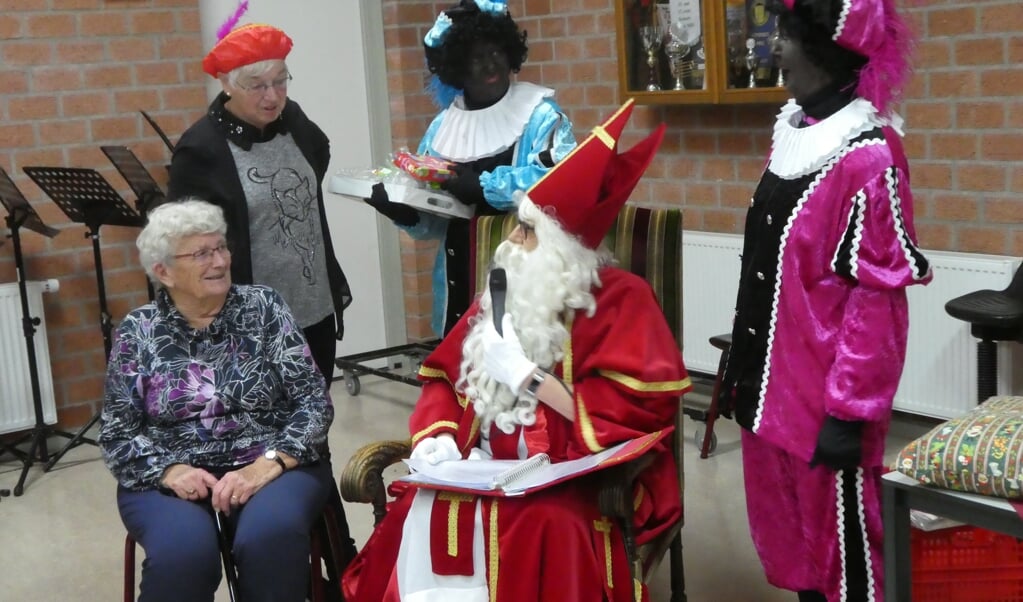 Sinterklaas op bezoek bij de Zonnebloem