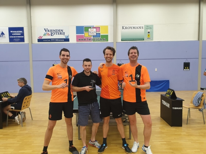 Kampioensteam Smash v.l.n.r. Mees van Raai, Bert Moesbergen, René Mijderwijk en André Koudijs
