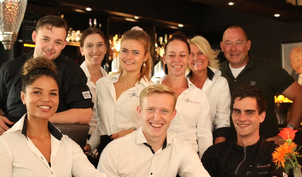 Het team van De Gezelligheid is trots op de eervolle titel 'Restaurant van het jaar van de provincie Utrecht'.