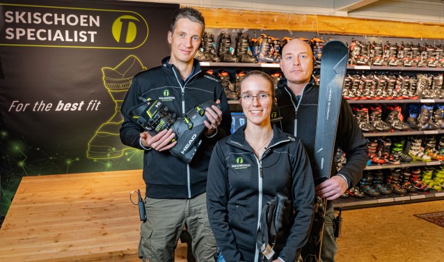 Het team van Van Duinkerken maakt zich op voor het Wintersportweekend.
