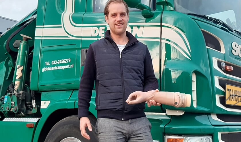 Graddus de Haan verloor zijn hand bij een vuurwerkongeluk.