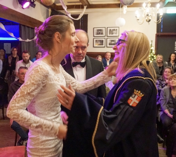 BABS Jacqueline Blok feliciteert het bruidspaar