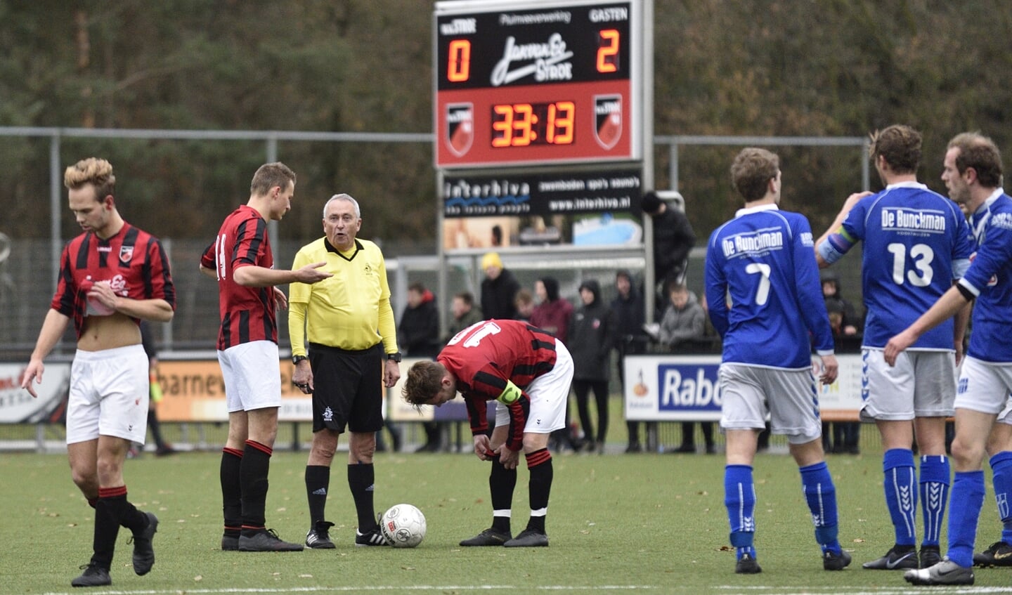 Voetbal: derby Stroe - VVOP