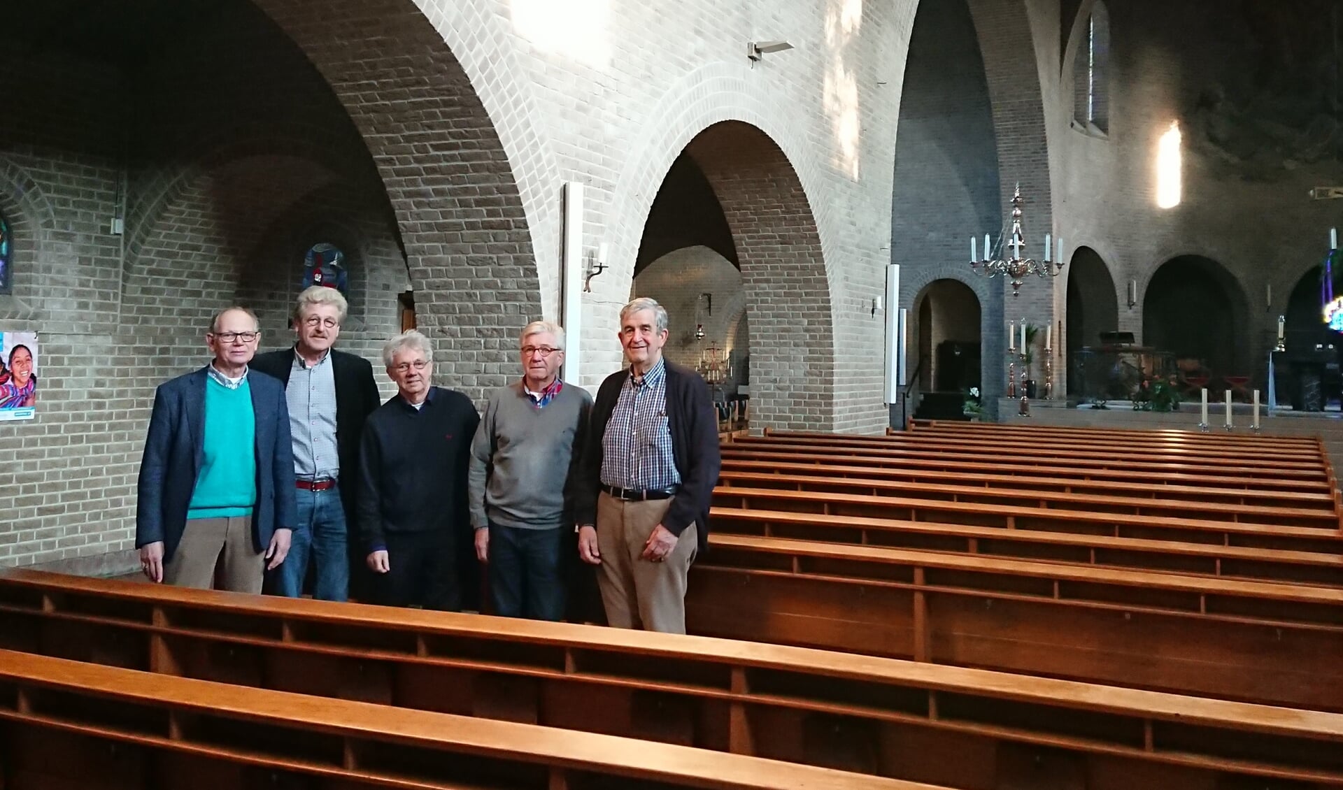 Koorleden Anthony Hollestelle, Hubert Kolkman, Jos de Bouvrie, Wim van der Meij en Jan Willem Keijning treden dit jaar in hun eigen gemeente op.