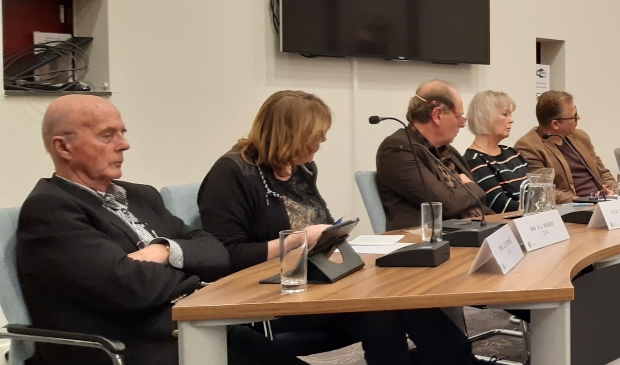 <p>CDA fractie in raadszaal (archief)</p>