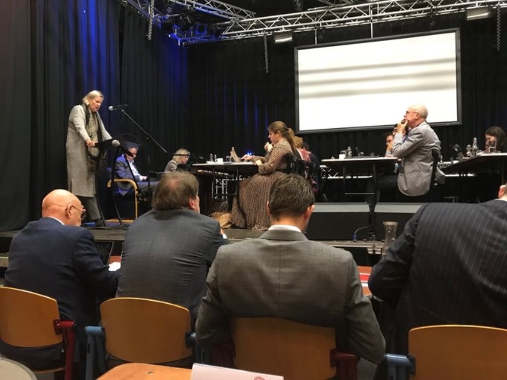 VVD fractievoorzitter Attie Mager was tijdens de begrotingsbehandeling al kritisch op wethouder Dick van Zanten (links op de foto)