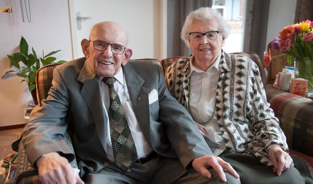 Echtpaar Bruijn-van der Giessen: 65 jaar getrouwd en nog steeds gelukkig samen.