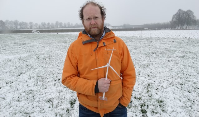 Ruben Berendts op locatie Windpark Goyerbrug. Volgens zijn planning kunnen de vier turbines in 2021 worden gebouwd.