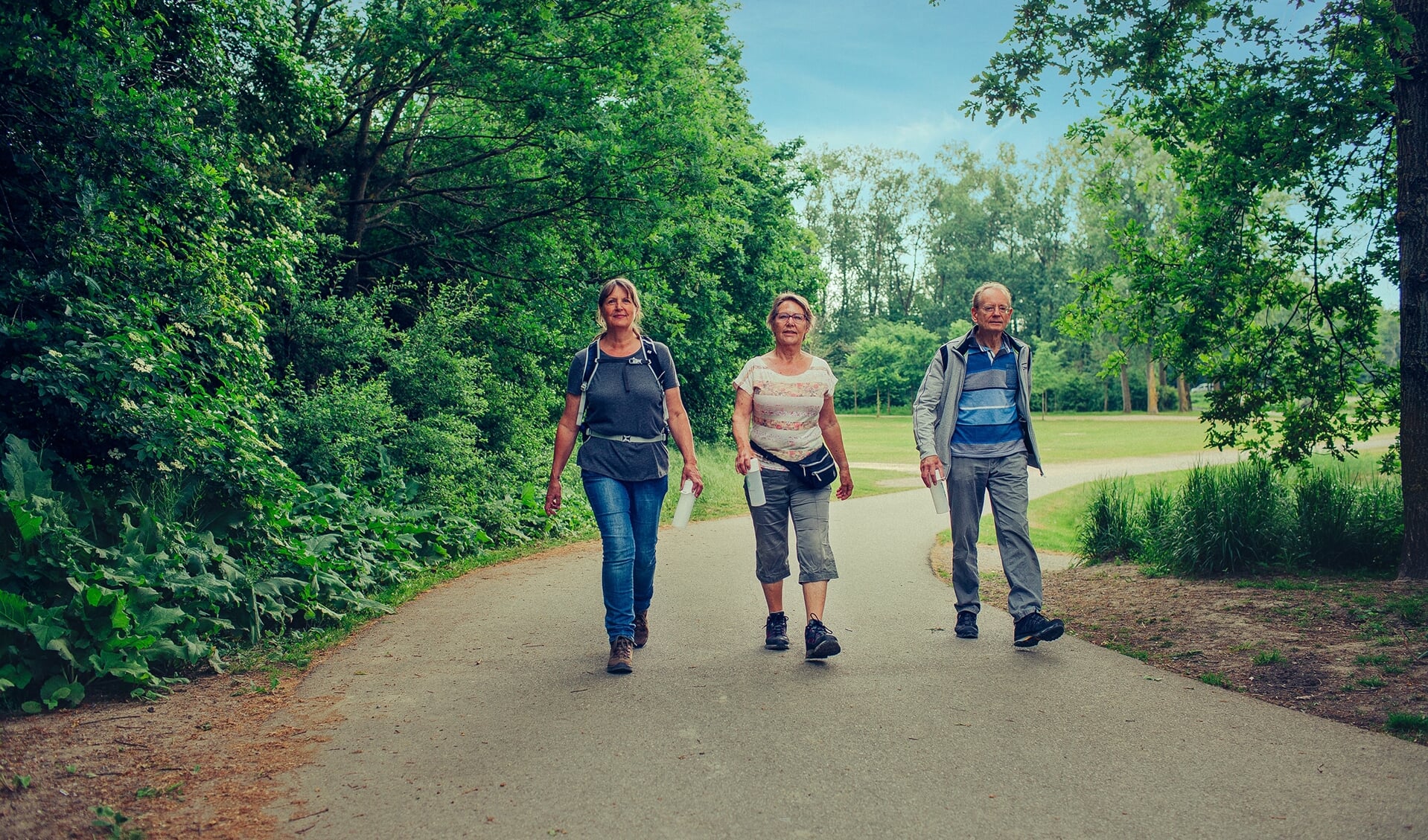 Deelnemers wandelen wekelijks in Hoofddorp