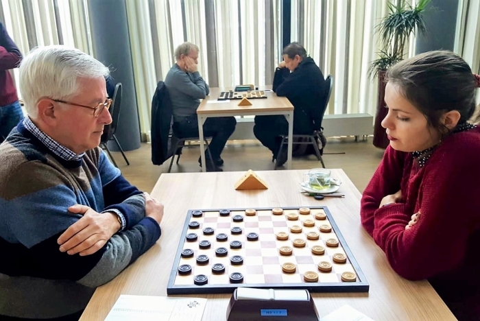 Nog geen vuiltje aan de lucht voor Piet Trapman in de opening tegen Viktoriya Motrichko