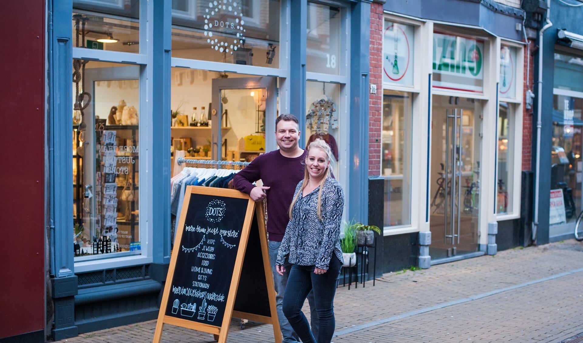 Eline Onvlee en partner Danny Rijnberg openden Dots. Conceptstore aan de Langendijk op 3 maart 2018.