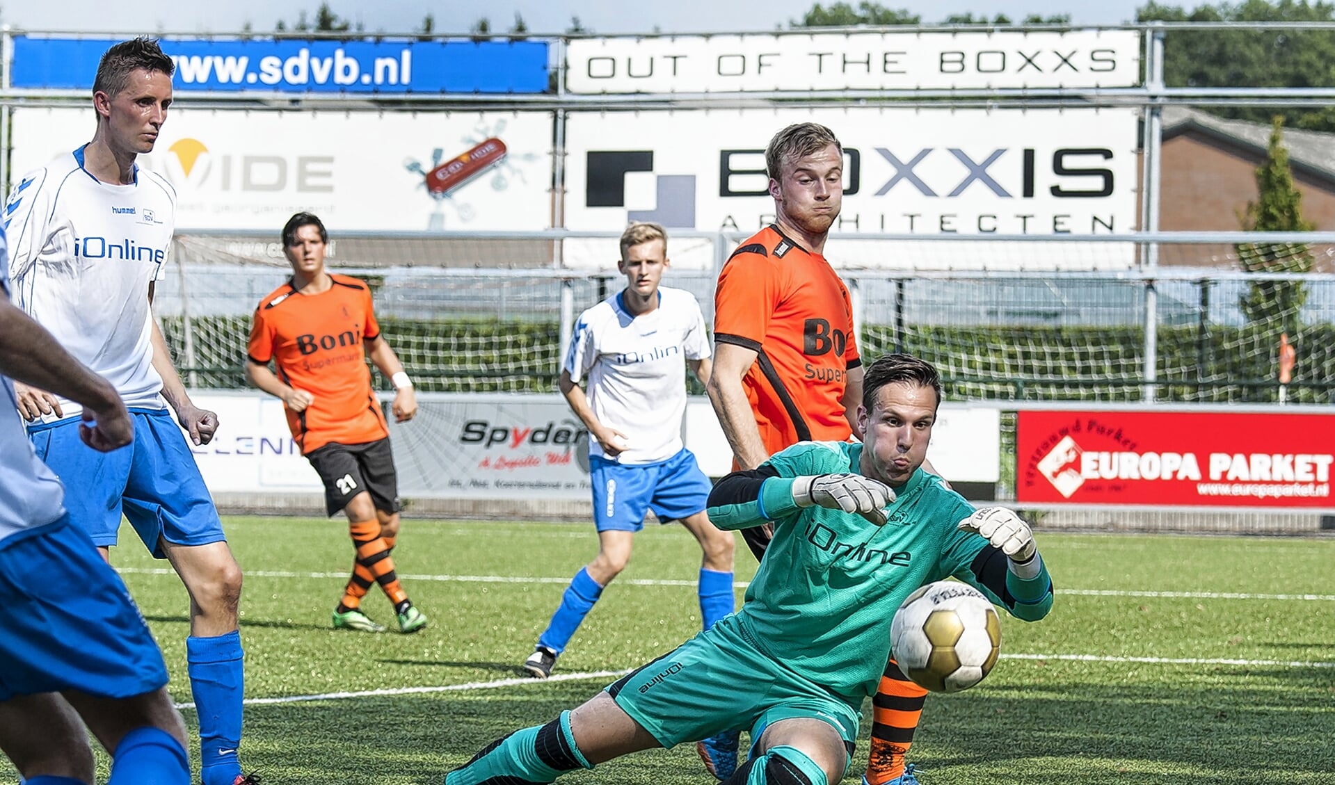 Jeroen van Binsbergen stopt aan het einde van het seizoen met voetballen.