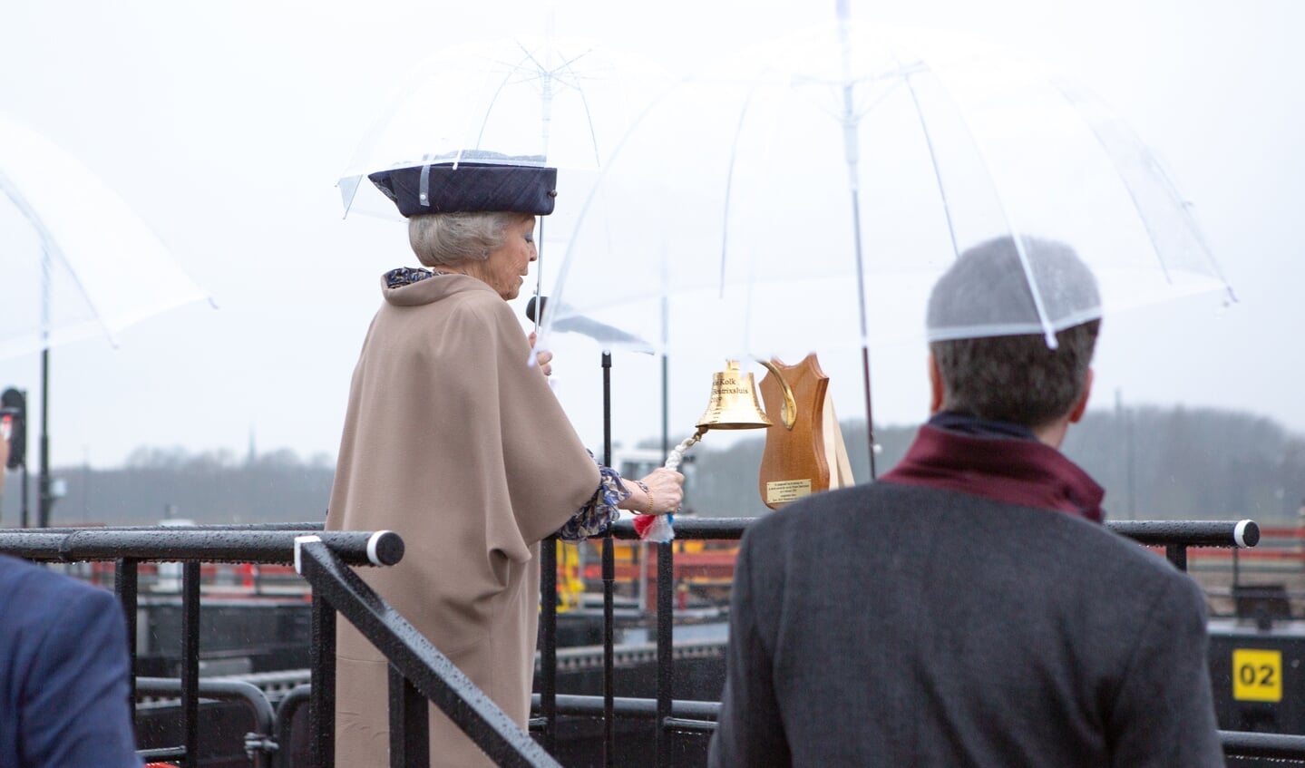 HKH Prinses Beatrix opende de 3e kolk van de Prinses Beatrixsluis