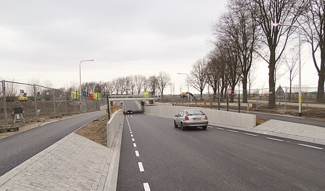 Aanleg van tunnel in de Achterdijk onder Limesbaan (archief 2015)