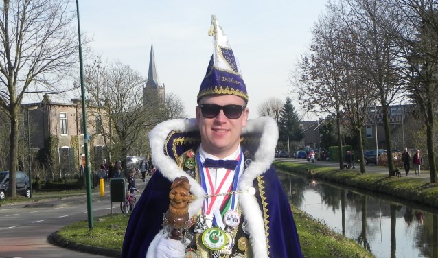 Prins Baswana ziet er op toe dat carnaval in Schalkwijk groots gevierd wordt.