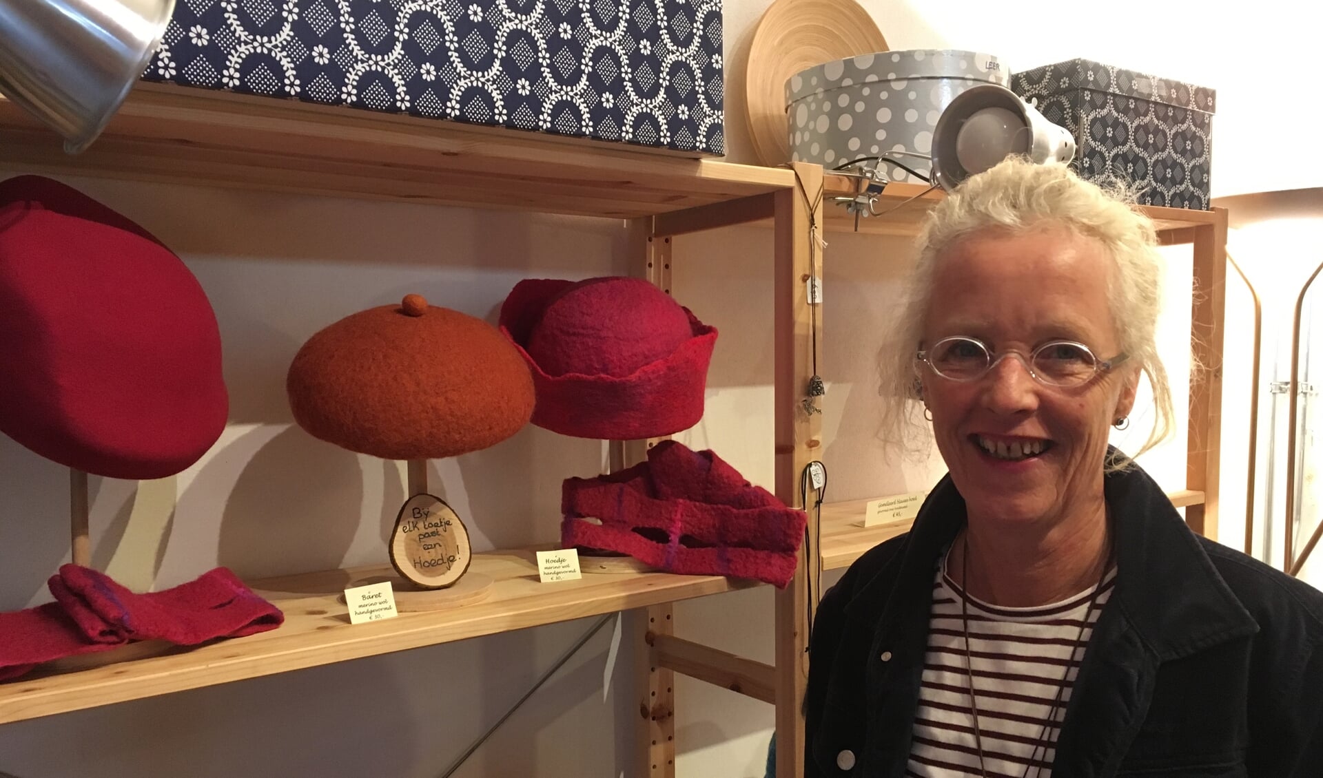 Saskia Huijbregts (Sjapka) geeft binnenkort workshops hoedjes vilten in Museum Nijkerk
