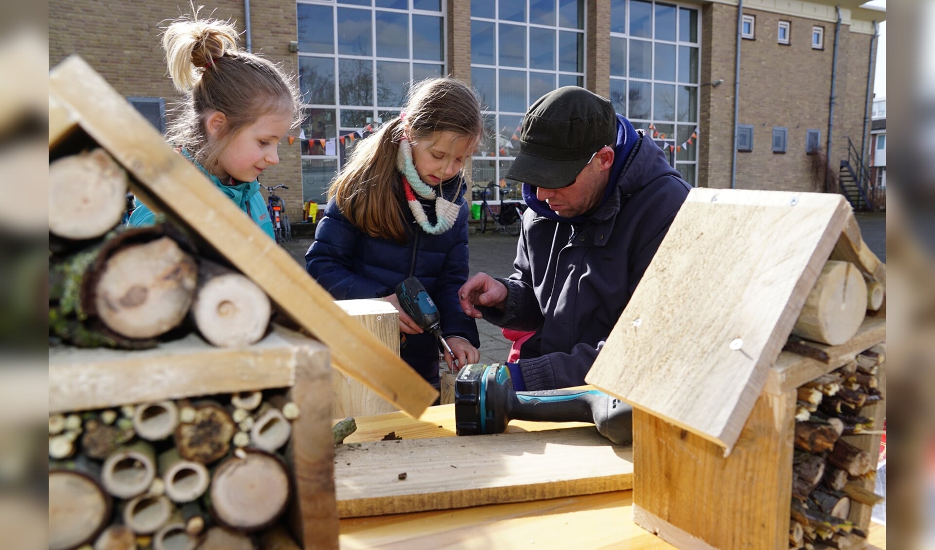 In 2019  werden er tijdens NL Doet in Amstelveen onder meer insectenhotels gemaakt.