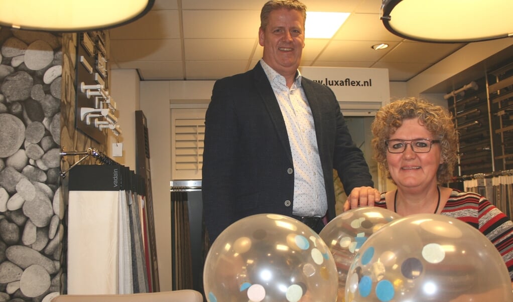 Edwin en Marie Louise van Nieuwenhuizen in hun familiebedrijf dat 35 jaar bestaat. 