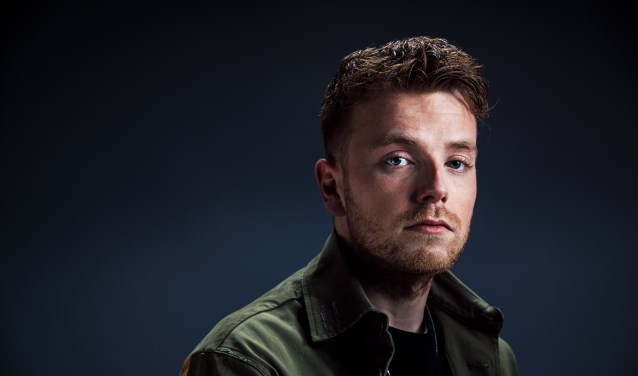 De rapper is trots op de uitnodiging: ,,Ik vind het een eer om daar als Amersfoorter aanwezig te zijn."