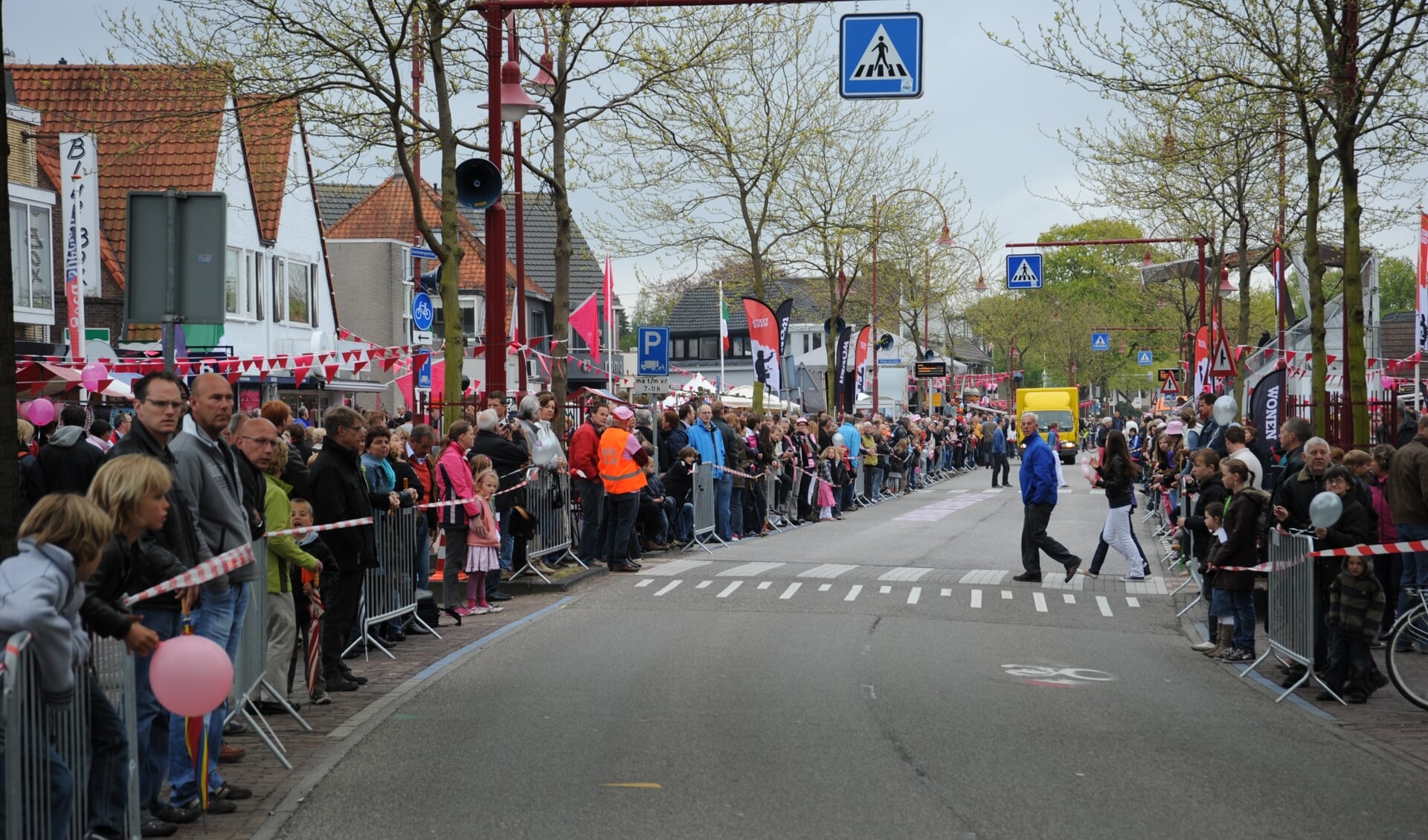 In Soest-Zuid stonden de mensen in 2010 rijen dik te wachten op de Giro.