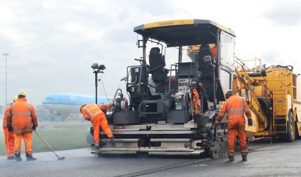 <p>De Zwanenburgbaan is na een onderhoudsbeurt weer open.</p>