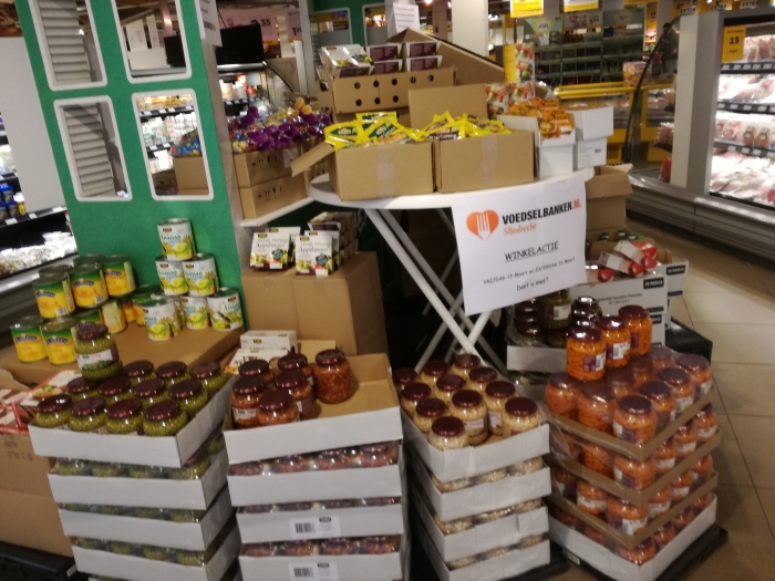 stand met artikelen in de Jumbo