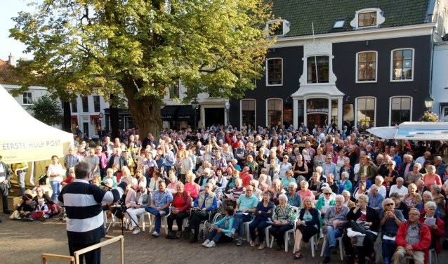 De Markt is altijd een plek van plezier tijdens het Shantyfestival