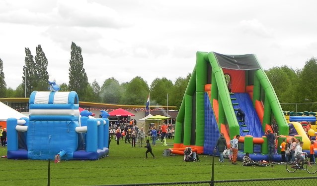 Vorig jaar konden de kinderen zich in Odijk uitleven op diverse springkussens.
