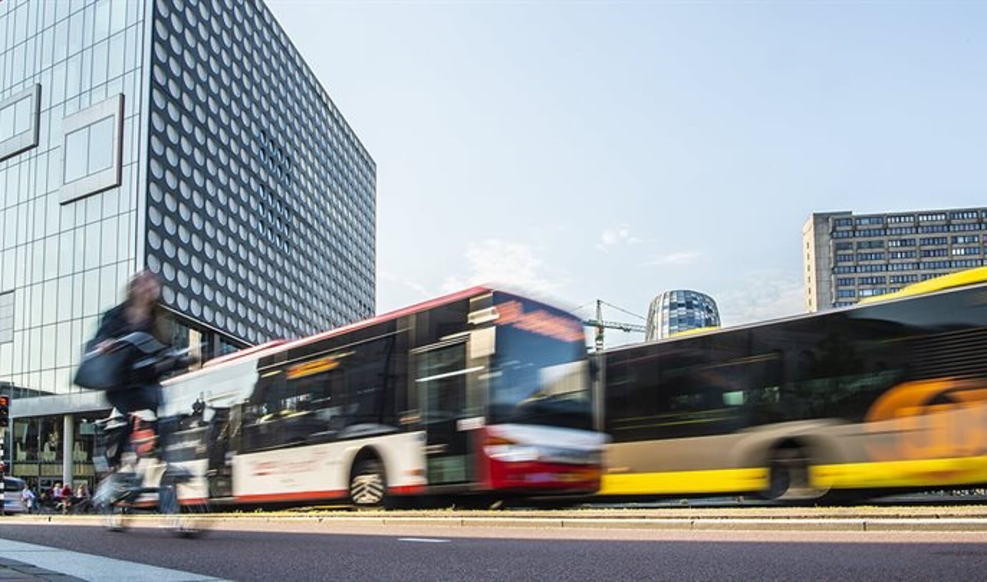 Syntus en uov bus in Utrecht