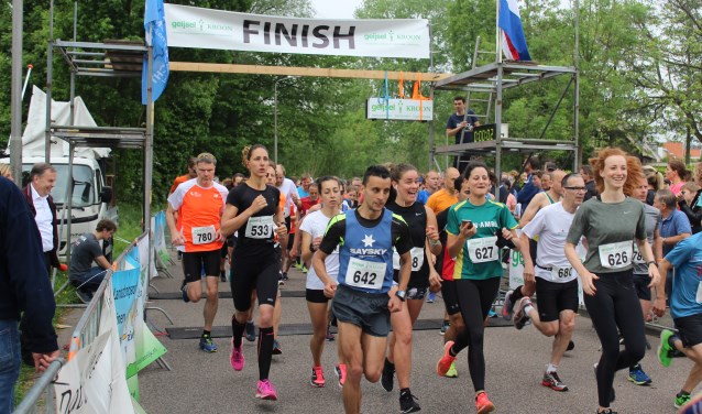 Start van de Rondehoeploop 17 km