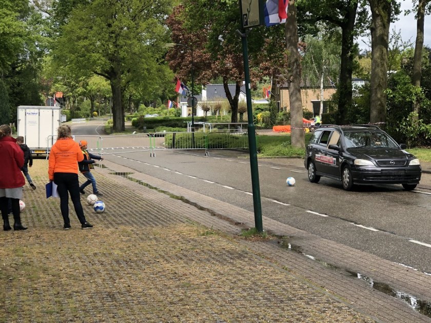 Koningsdag in Leersum: foto van burgemeester Frits Naafs.