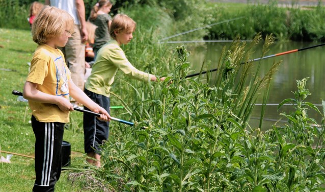 Goed leren vissen op karpers kan zondag 19 mei in Spaarnwoude.