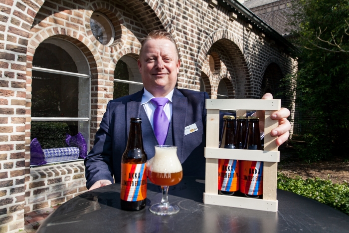 De Limited Edition AKKA bier van Leerhotel Het Klooster