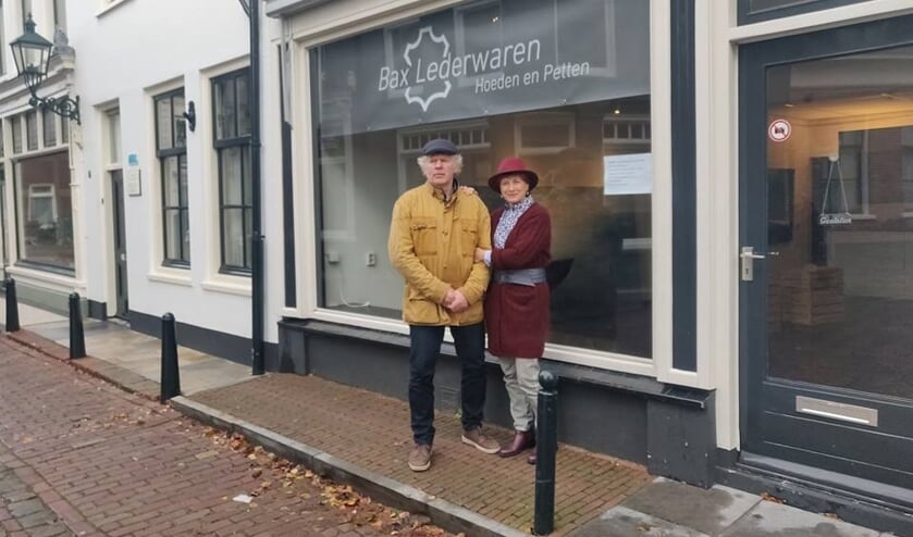 Bax Lederwaren sluit haar deuren aan de oeverstraat 9. Binnenkort zullen ze opengaan aan peperstraat 48.