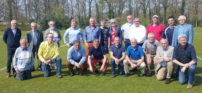 De ereleden en leden van verdienste van SO Soest