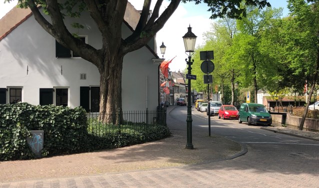 In de Zuidsingel heeft Jan Blonk straks perfect zicht op de route.