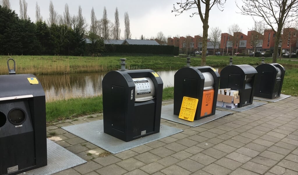 Een van de zestien milieuparkjes in de gemeente: afvalscheiding, maar nog niet voldoende vergaand