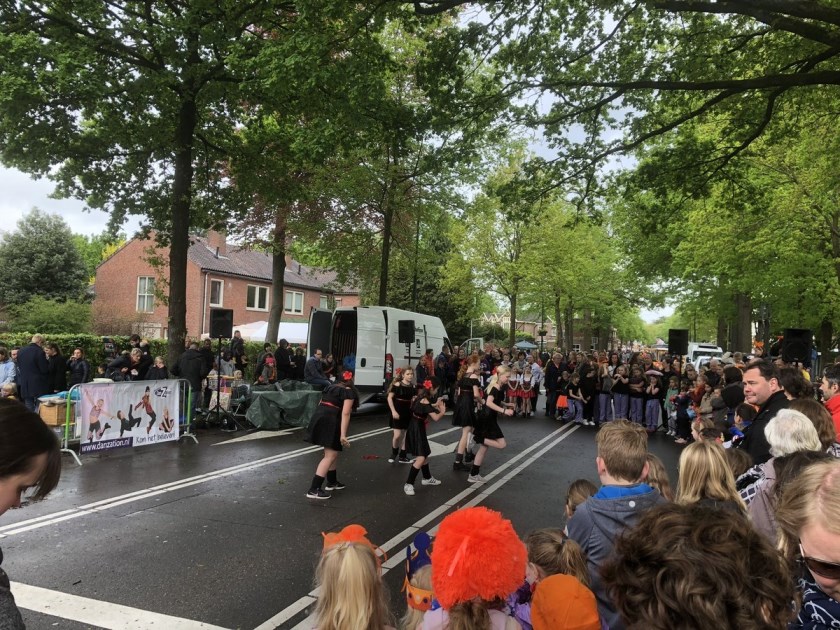 Koningsdag in Driebergen: foto van burgemeester Frits Naafs.