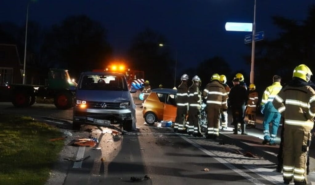 Veel hulpverleners waren op de been. Het slachtoffer werd per traumahelikopter naar het ziekenhuis gebracht.