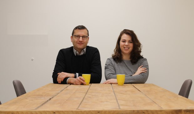 Makelaars Joost Beekman en Samantha Kras-Tankink.